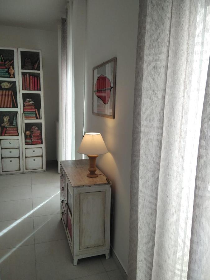 Casa Vacanza -Trani Centro Buitenkant foto